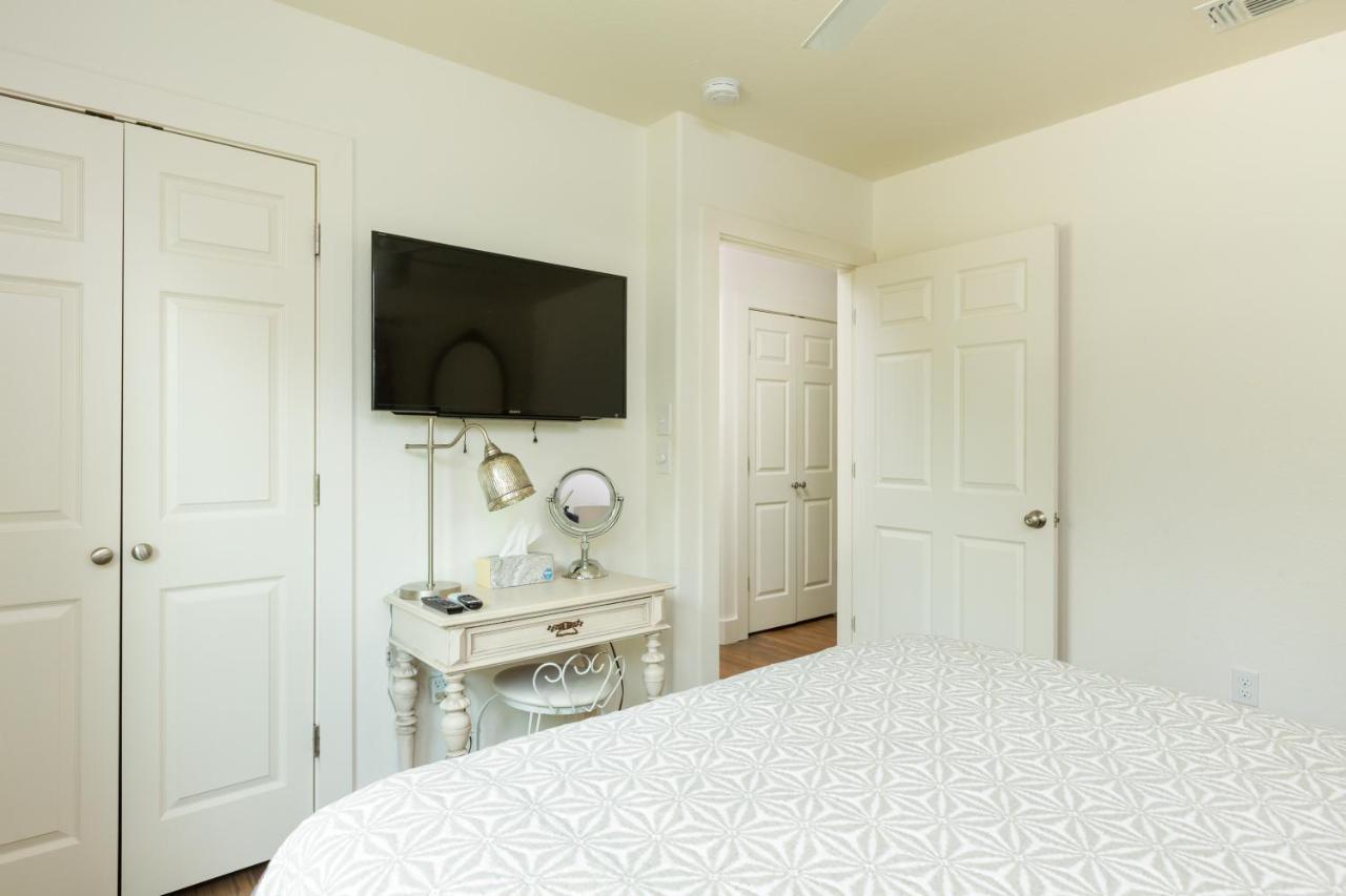 Manchaca Bear Creek Cottage מראה חיצוני תמונה